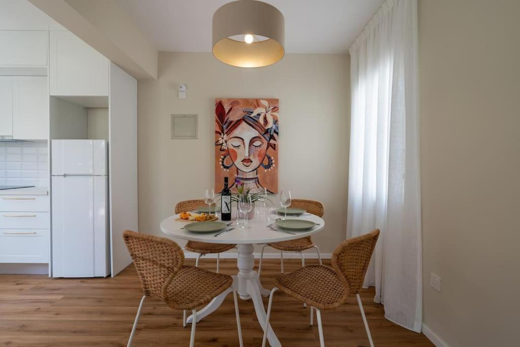Cozy Nerina Cottage At Harbour Пафос Екстериор снимка